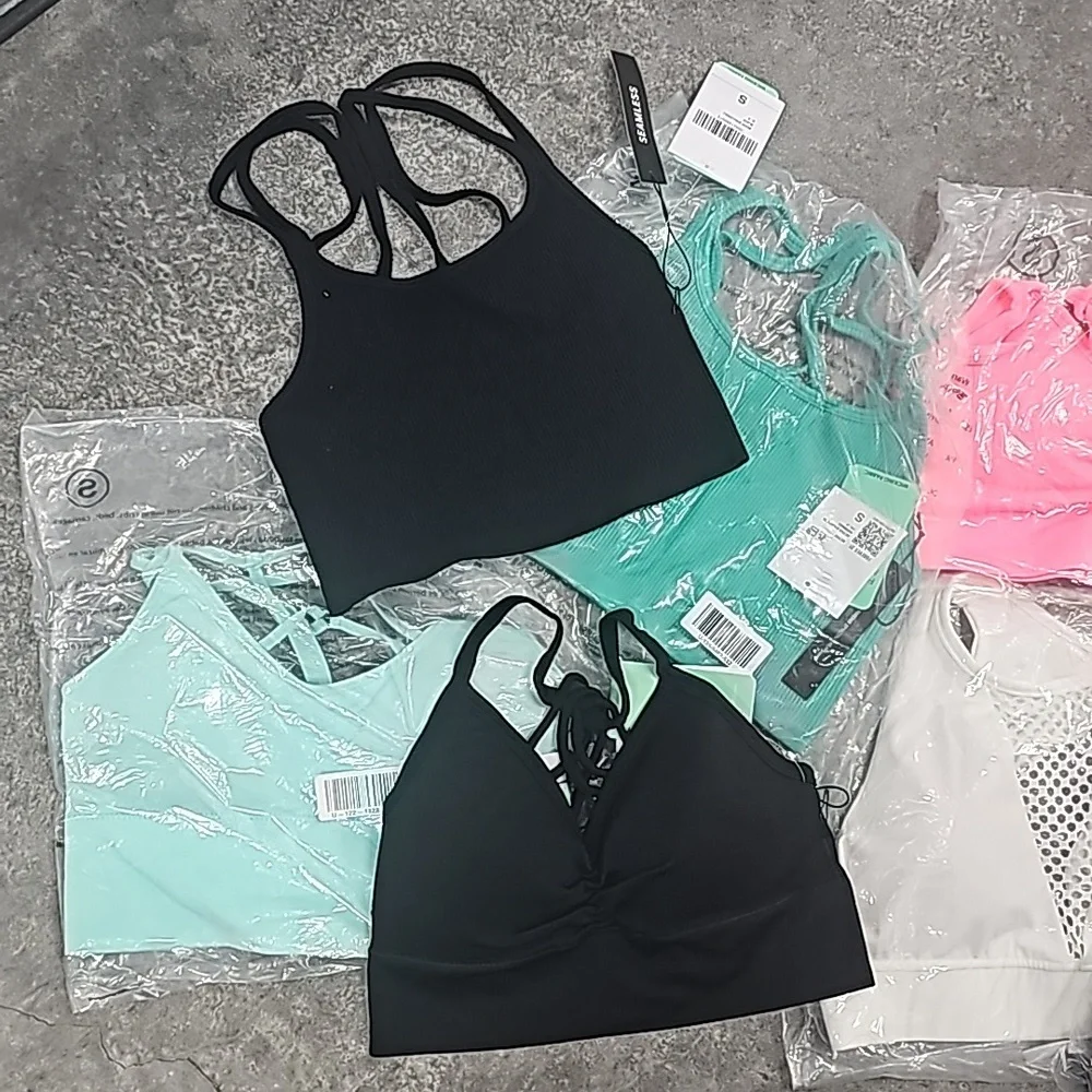 New w/tags 9x Forever 21 Assorted Sports Bras in Size S